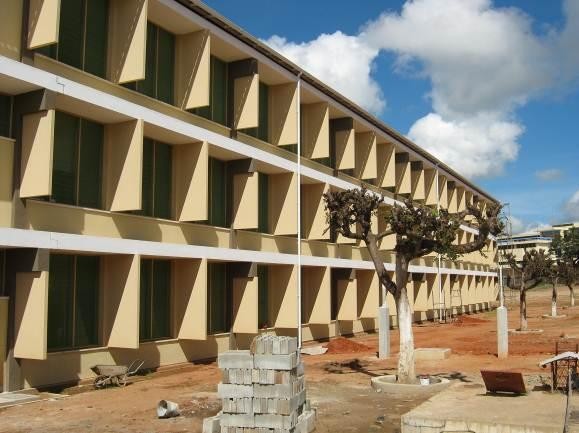 Escola “3 de Fevereiro” — reabilitação
